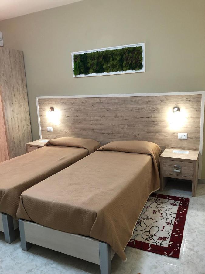 Hotel Centrale Quartu SantʼElena Kültér fotó