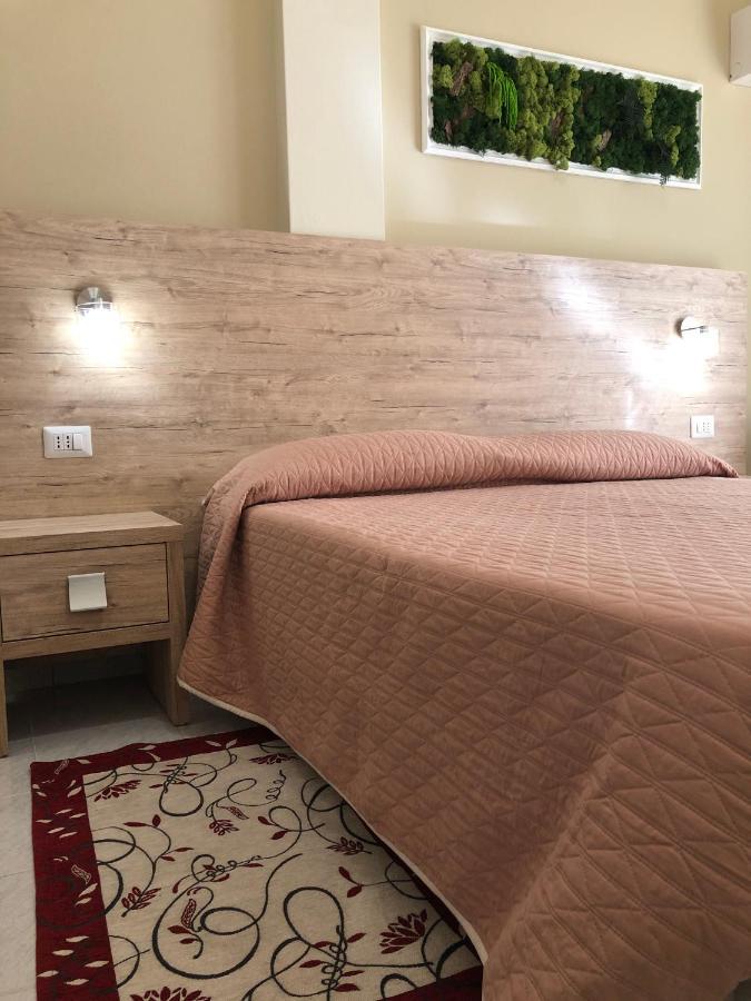 Hotel Centrale Quartu SantʼElena Kültér fotó